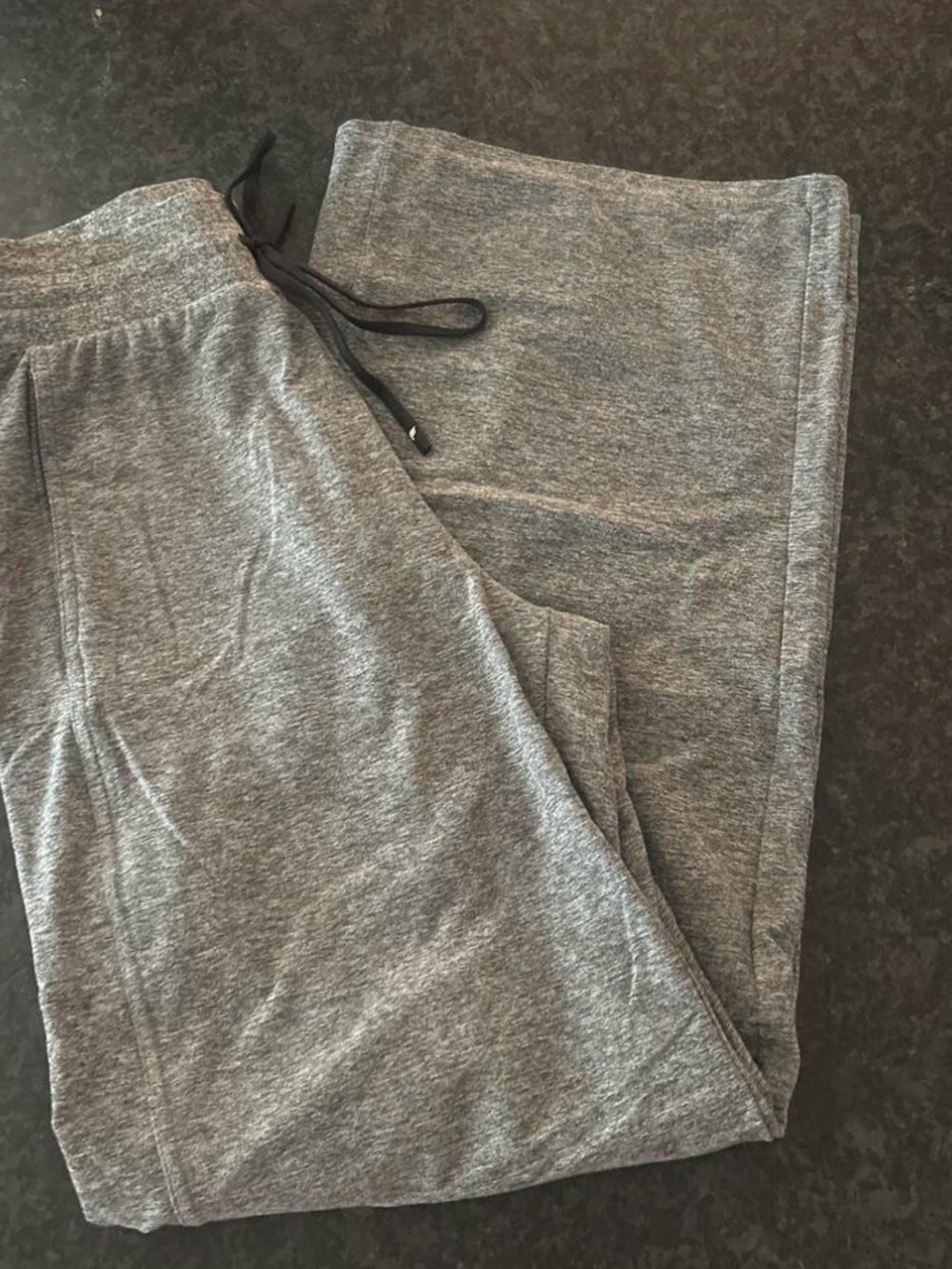 Fabletics women’s Heather Gray Jogger Sweatpants